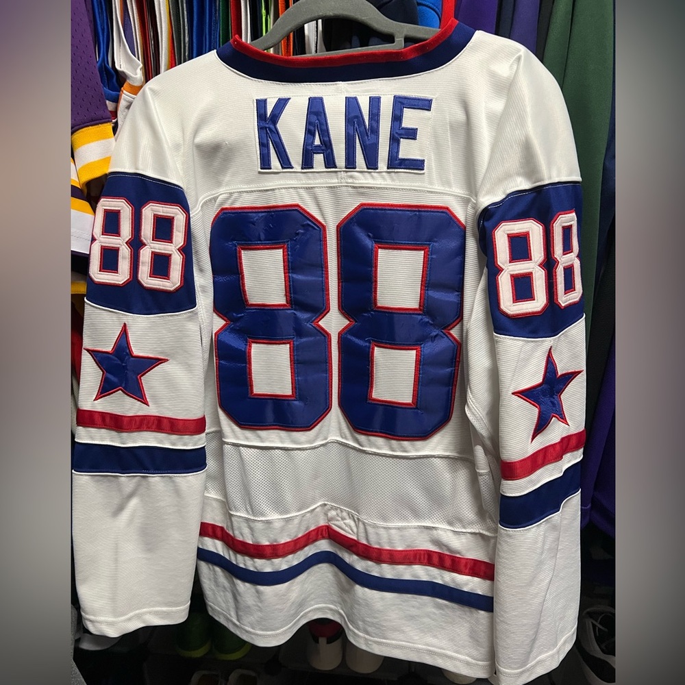Patrick Kane USA Nike Jersey, size M